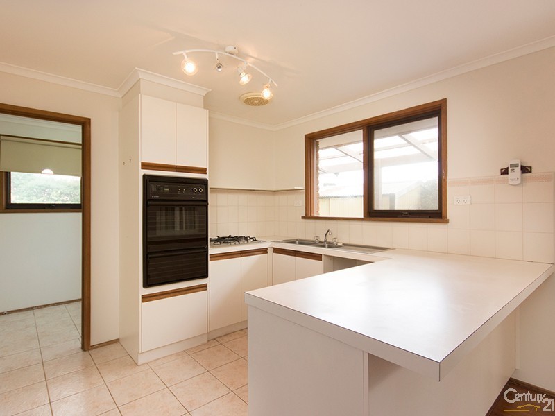 93 Strong Drive, Hampton Park VIC 3976