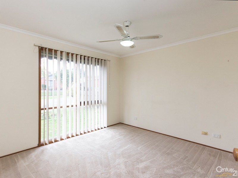 93 Strong Drive, Hampton Park VIC 3976