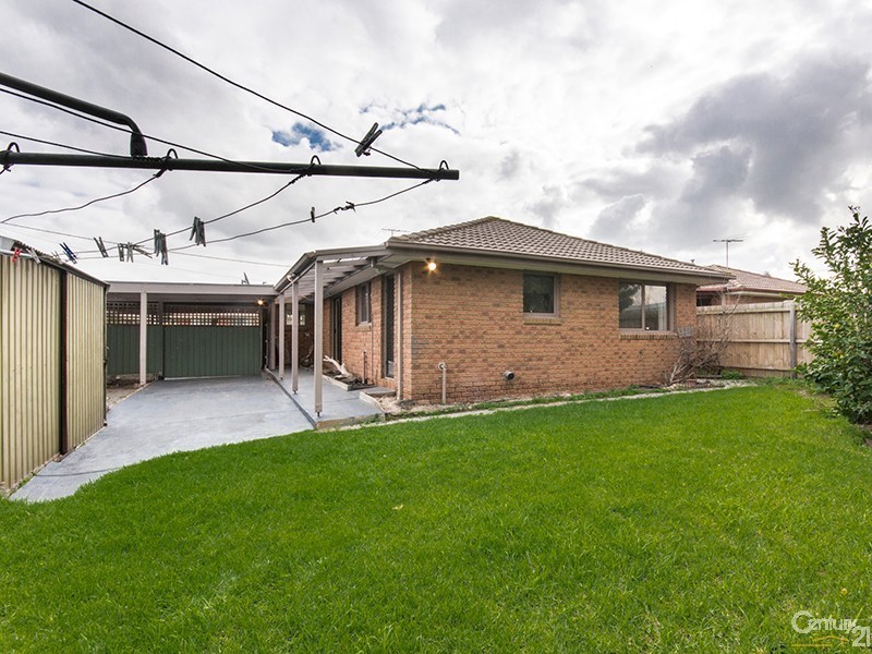 93 Strong Drive, Hampton Park VIC 3976
