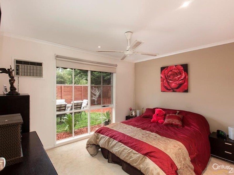 67 Meredith Crescent, Hampton Park VIC 3976