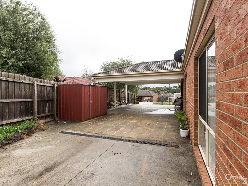 12 Burlington Chase, Hampton Park VIC 3976