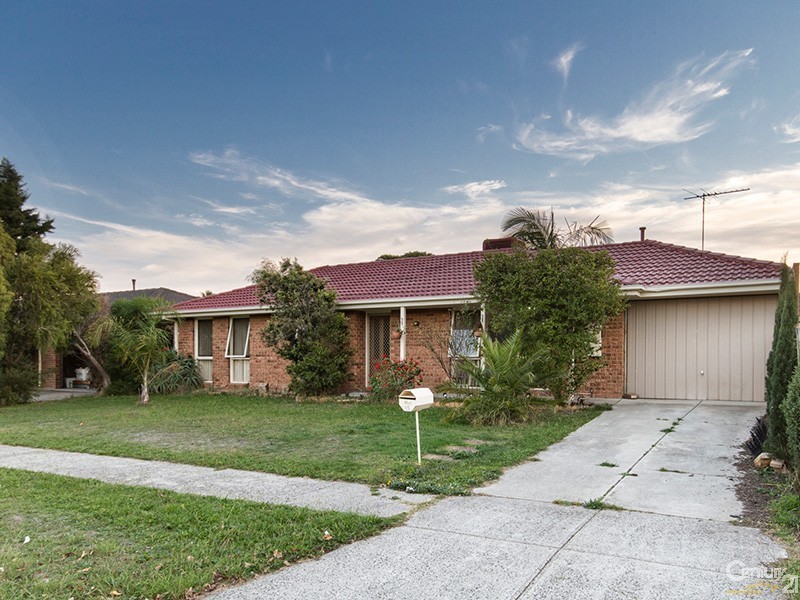 15 Hyssop Drive OLD, Hallam VIC 3803