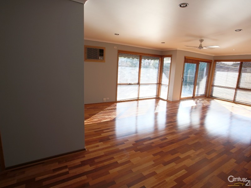 9 Berridale Court, Hampton Park VIC 3976