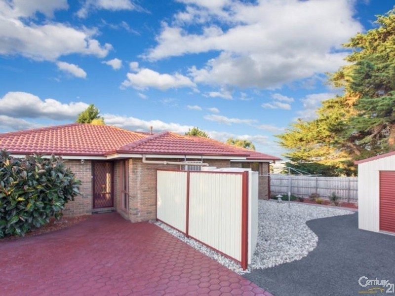 6 Joel Way, Hampton Park VIC 3976