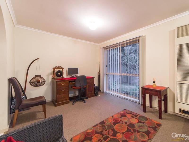 1-2 47 Cheviot Avenue, Berwick VIC 3806