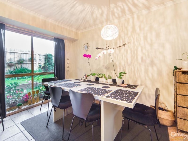 1-2 47 Cheviot Avenue, Berwick VIC 3806