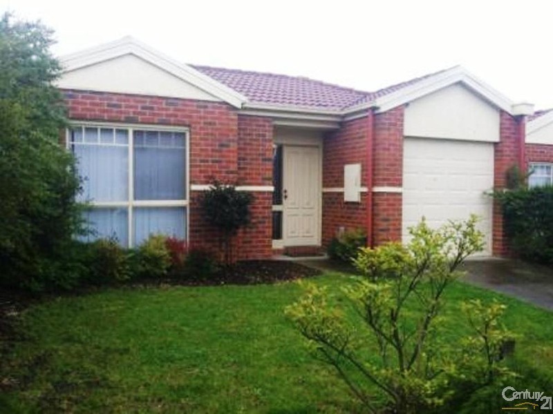 2 Margie Square, Narre Warren South VIC 3805