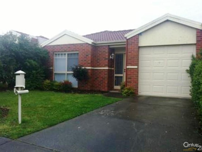 2 Margie Square, Narre Warren South VIC 3805