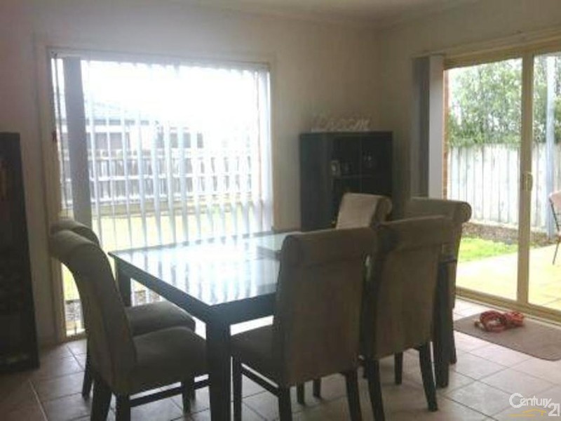 2 Margie Square, Narre Warren South VIC 3805