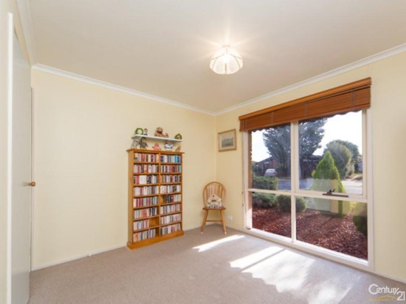 6 Joel Way, Hampton Park VIC 3976