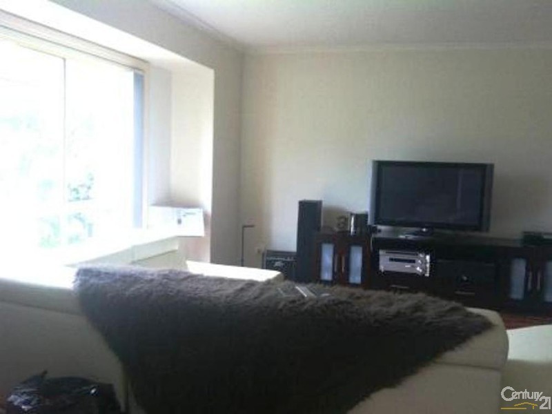 2 Margie Square, Narre Warren South VIC 3805