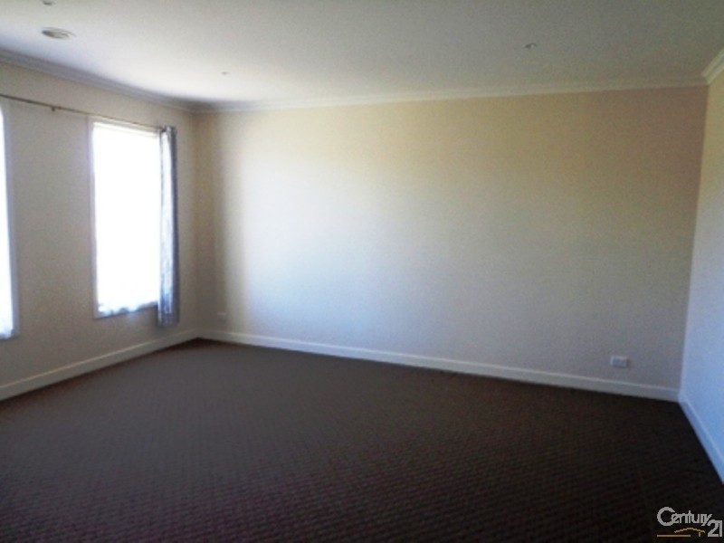 1 Watt Place, Lyndhurst VIC 3975