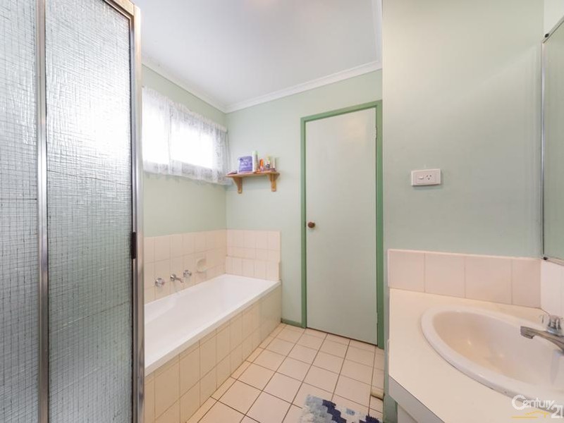 13 Greenhill Rise, Hampton Park VIC 3976