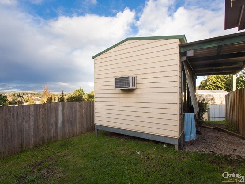 13 Greenhill Rise, Hampton Park VIC 3976