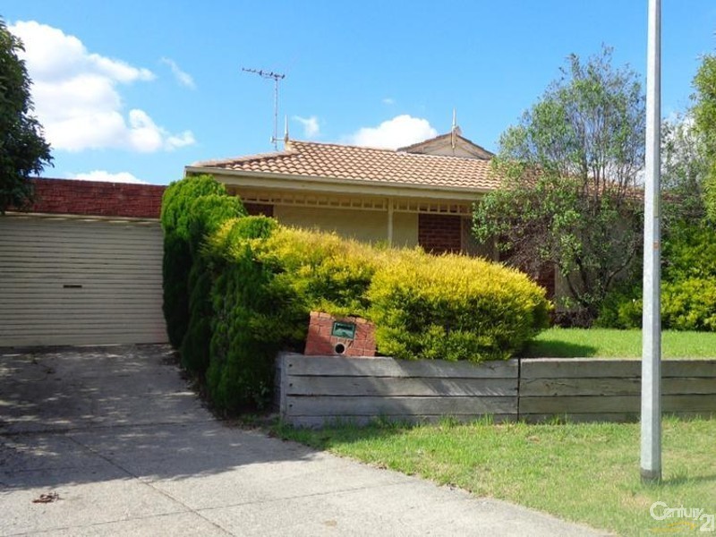 7 Souhail Court, Berwick VIC 3806