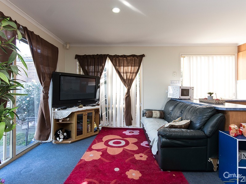 21 The Glade, Hampton Park VIC 3976