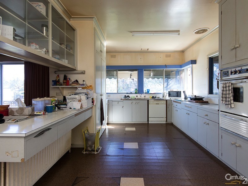 7 Osborn Grove, Pakenham VIC 3810