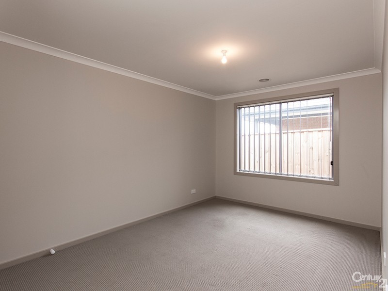 50 Viridian Avenue, Officer VIC 3809