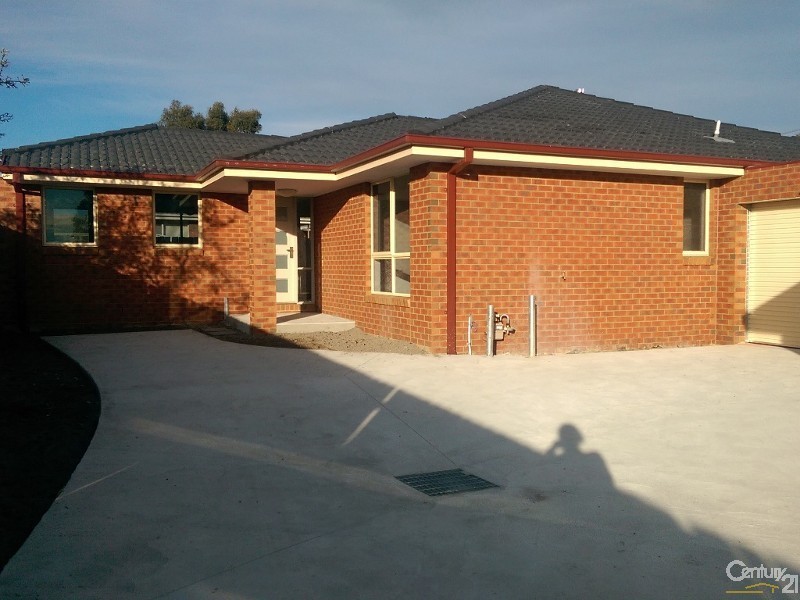 6a Mark Court, Hampton Park VIC 3976