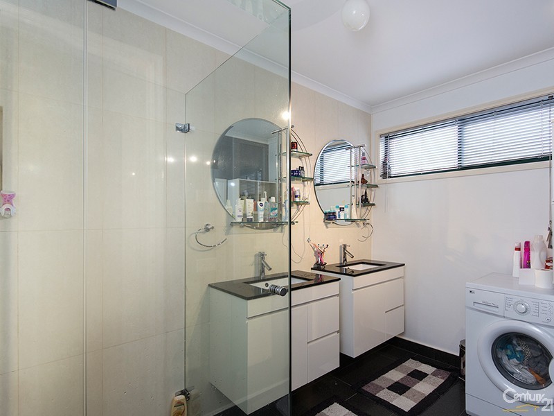 12 Linmac Court, Hampton Park VIC 3976