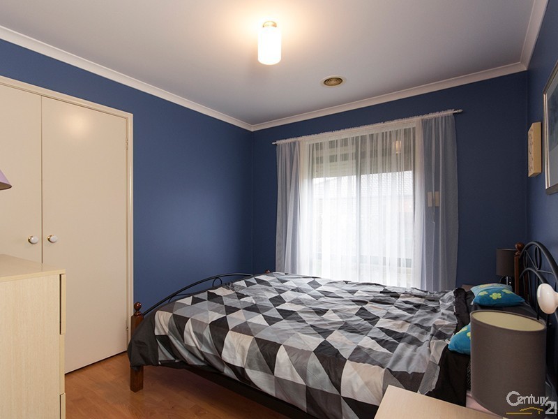 12 Linmac Court, Hampton Park VIC 3976