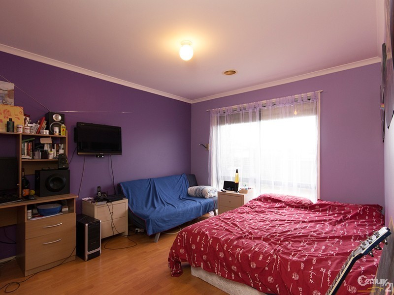 12 Linmac Court, Hampton Park VIC 3976