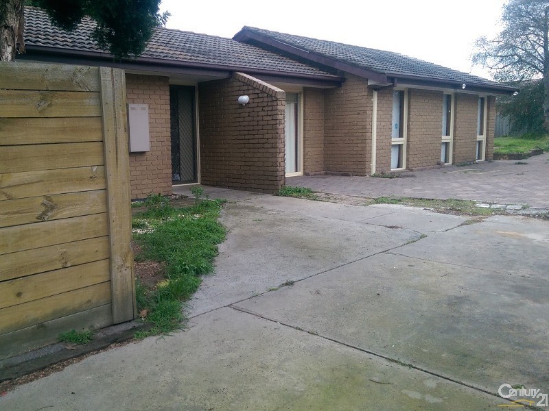 4 Jeffrey Street, Hampton Park VIC 3976