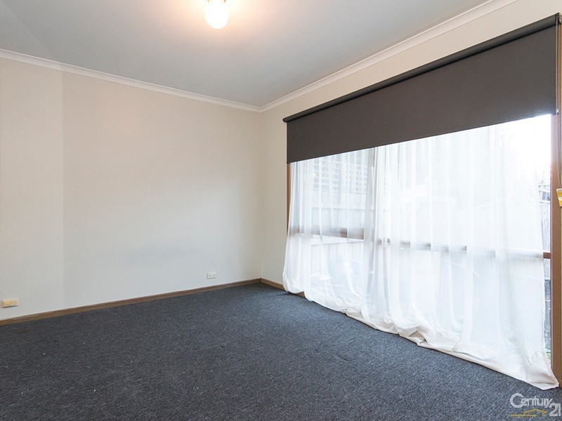 44 Michelle Drive, Hampton Park VIC 3976