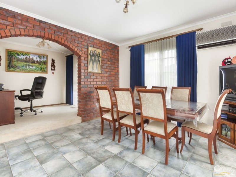 43 The Grange, Hampton Park VIC 3976