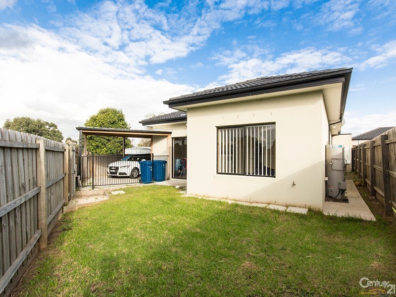 3/39-41 Coral Drive, Hampton Park VIC 3976