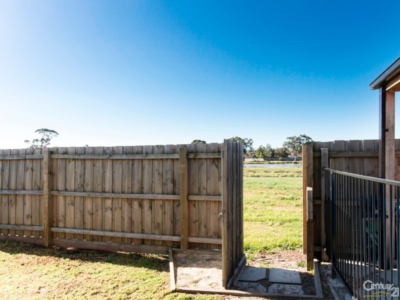 3/39-41 Coral Drive, Hampton Park VIC 3976