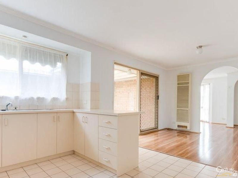 10 Mirranda Gardens, Hampton Park VIC 3976