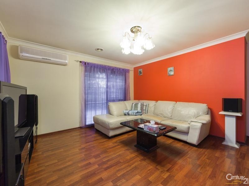 78 Lesley Drive, Hampton Park VIC 3976