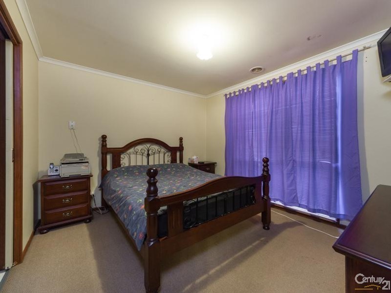 78 Lesley Drive, Hampton Park VIC 3976