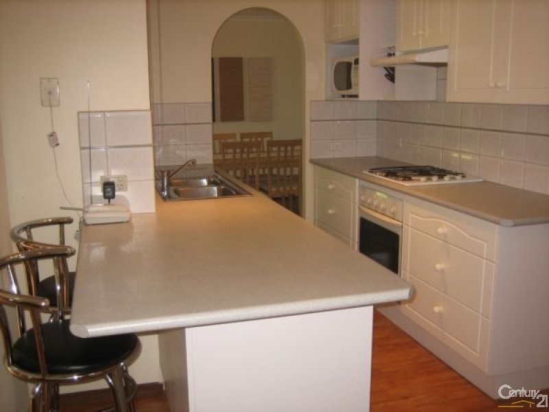 13 Strong Drive, Hampton Park VIC 3976