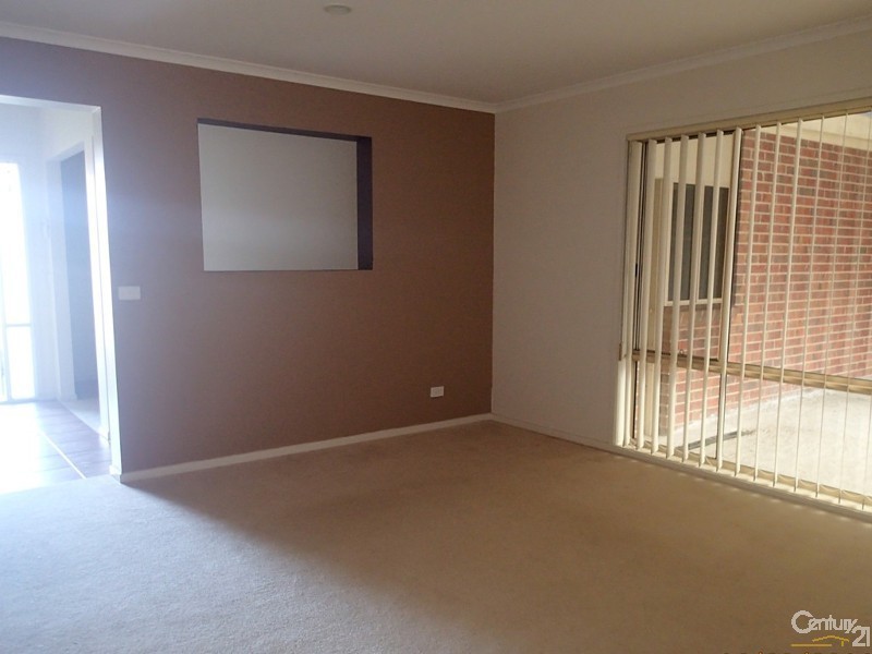 30 Bateman Grove, Hampton Park VIC 3976