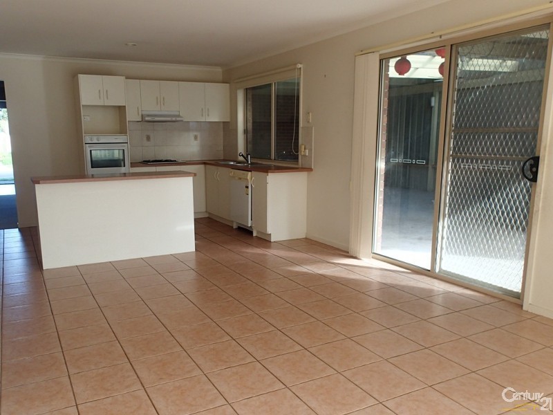 30 Bateman Grove, Hampton Park VIC 3976