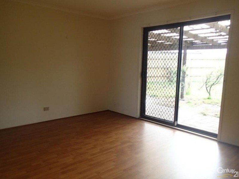 4 Branton Drive, Hampton Park VIC 3976