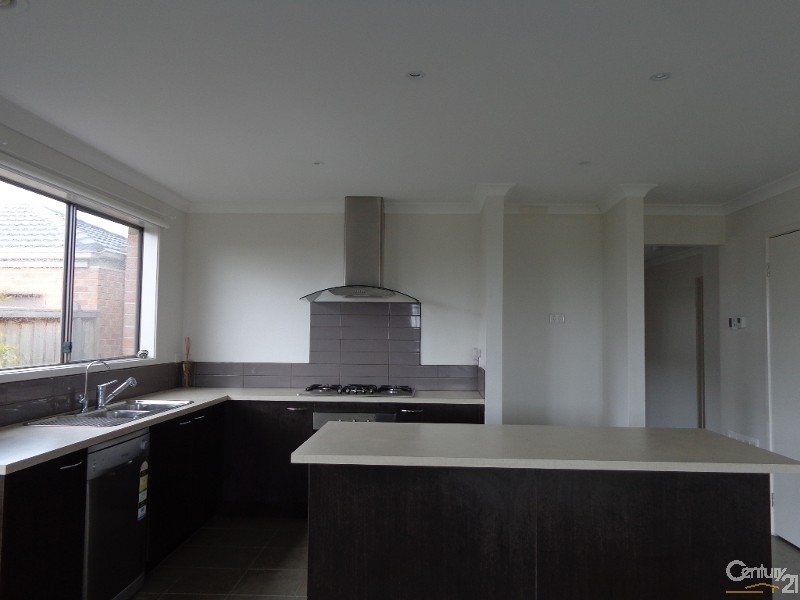 23 Banfield Place, Lyndhurst VIC 3975