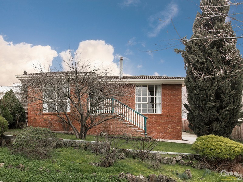 5 Darling Crt, Hampton Park VIC 3976