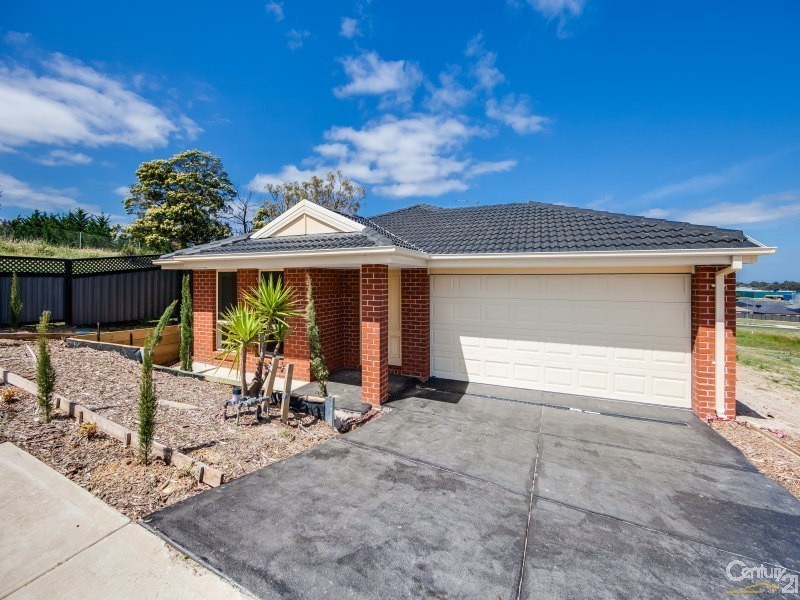 21 Botham Crescent, Pakenham VIC 3810