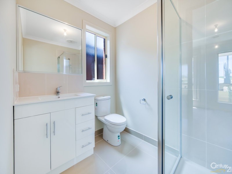 21 Botham Crescent, Pakenham VIC 3810