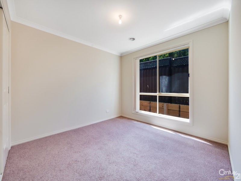 21 Botham Crescent, Pakenham VIC 3810