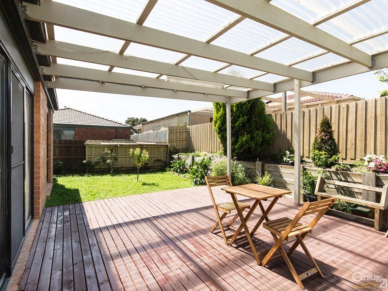 2 Nirringa Drive, Hampton Park VIC 3976
