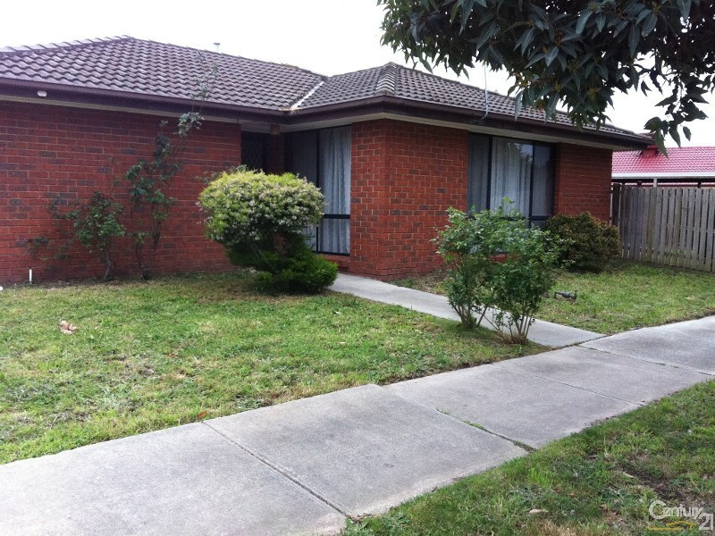 54 Beckington Cres, Hampton Park VIC 3976