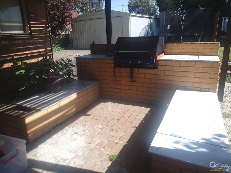 33 Warana Drive,, Hampton Park VIC 3976