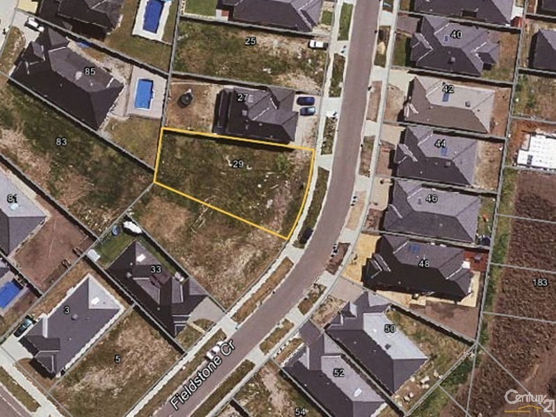 29 Fieldstone Crescent, Cranbourne North VIC 3977