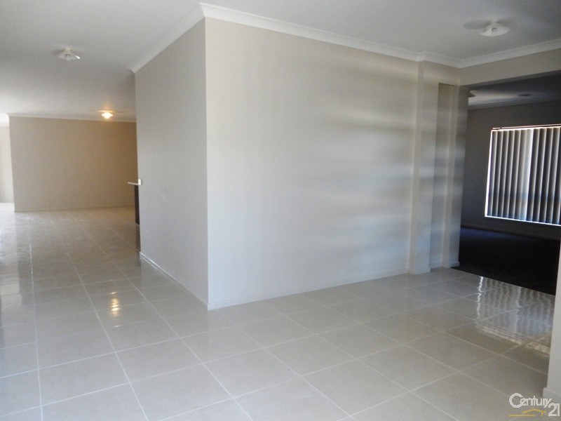 38 Peridot Avenue, Officer VIC 3809