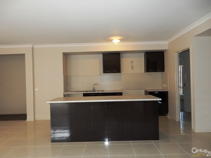 38 Peridot Avenue, Officer VIC 3809