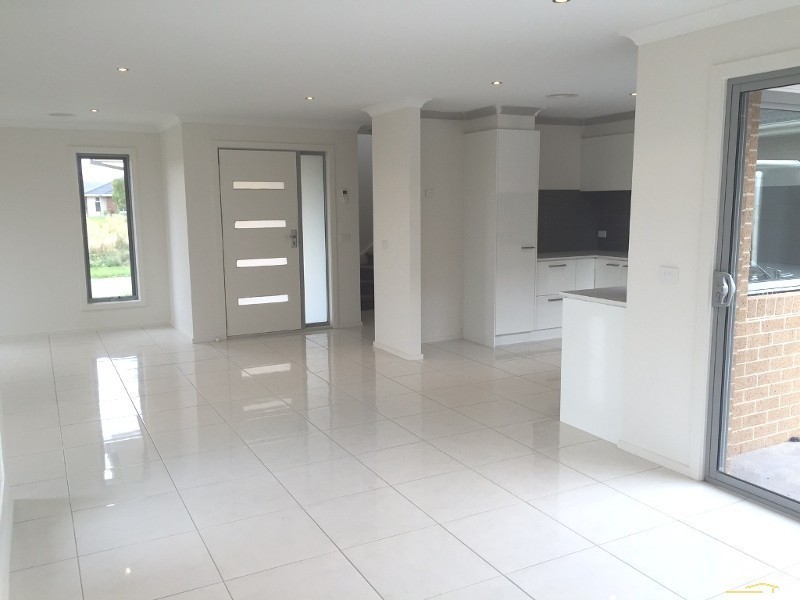 60A Banjo Circuit, Lynbrook VIC 3975